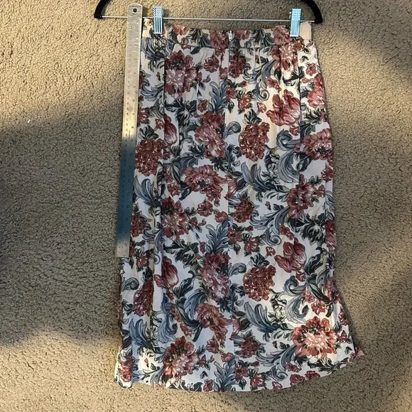 Beautiful Vintage Skirt - Picture 5 of 5